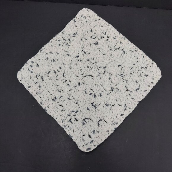 Crochet Eco-Friendly Spa Set 11 Pieces Cloth Pads Mitt Pouches White Gray New - Picture 5 of 15